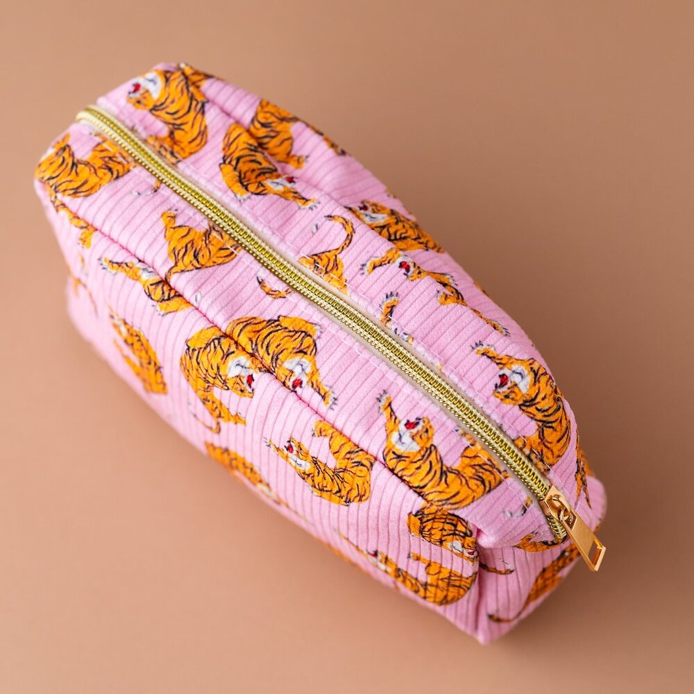 NEW Tiger Pattern Polyester Cosmetic Bag - Picture 4 of 8
